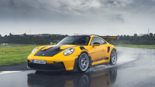 992GT3RSWetTires.jpeg