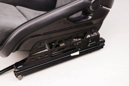 2_Porsche_Seat.jpeg 2_Porsche_Seat.jpeg