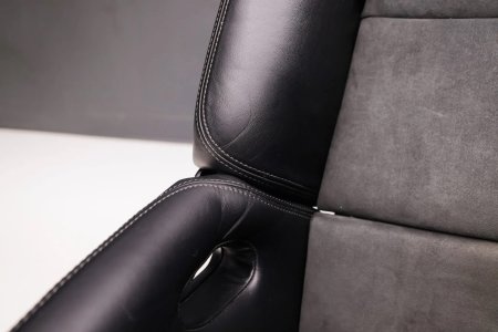 5_Porsche_Seat.jpeg 5_Porsche_Seat.jpeg