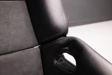 6_Porsche_Seat.jpeg 6_Porsche_Seat.jpeg