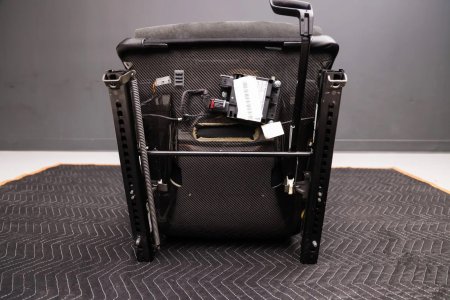 15_Porsche_Seat.jpeg 15_Porsche_Seat.jpeg
